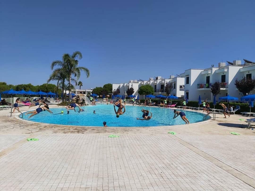 Hotel Resort Portoselvaggio 산티시도로 외부 사진